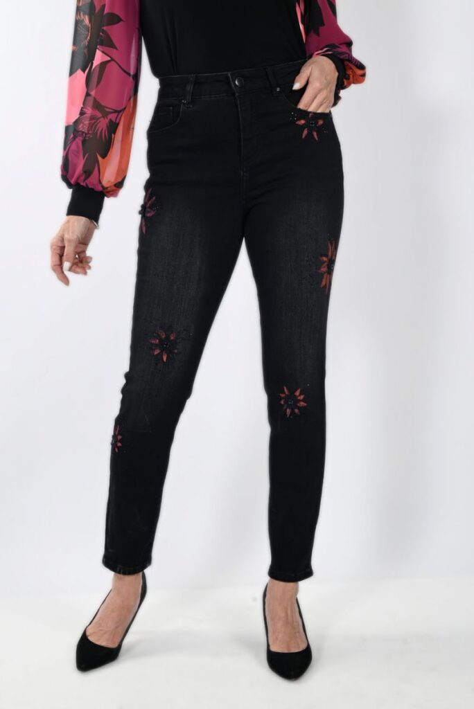Frank Lyman 233886U Black/Magenta Embroidered Flower Jeans