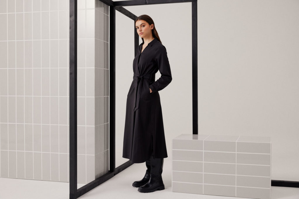 Smith & Soul 1123-1110 Black Belted Dress