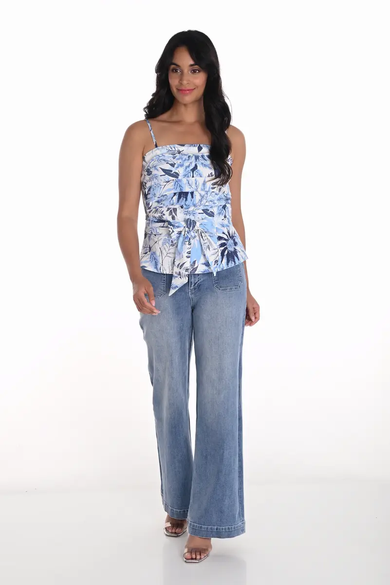 Frank Lyman Rhinestone Lace Split Hem Jeans 223428U