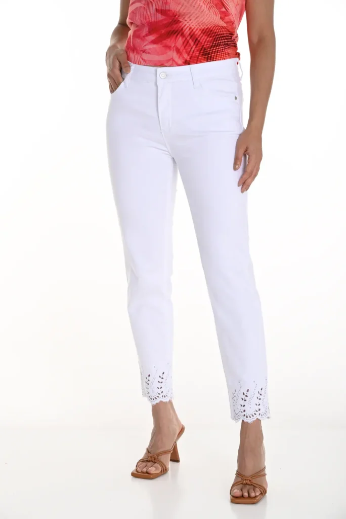 Frank Lyman 256715U Off-White Embroidered Detail Jeans