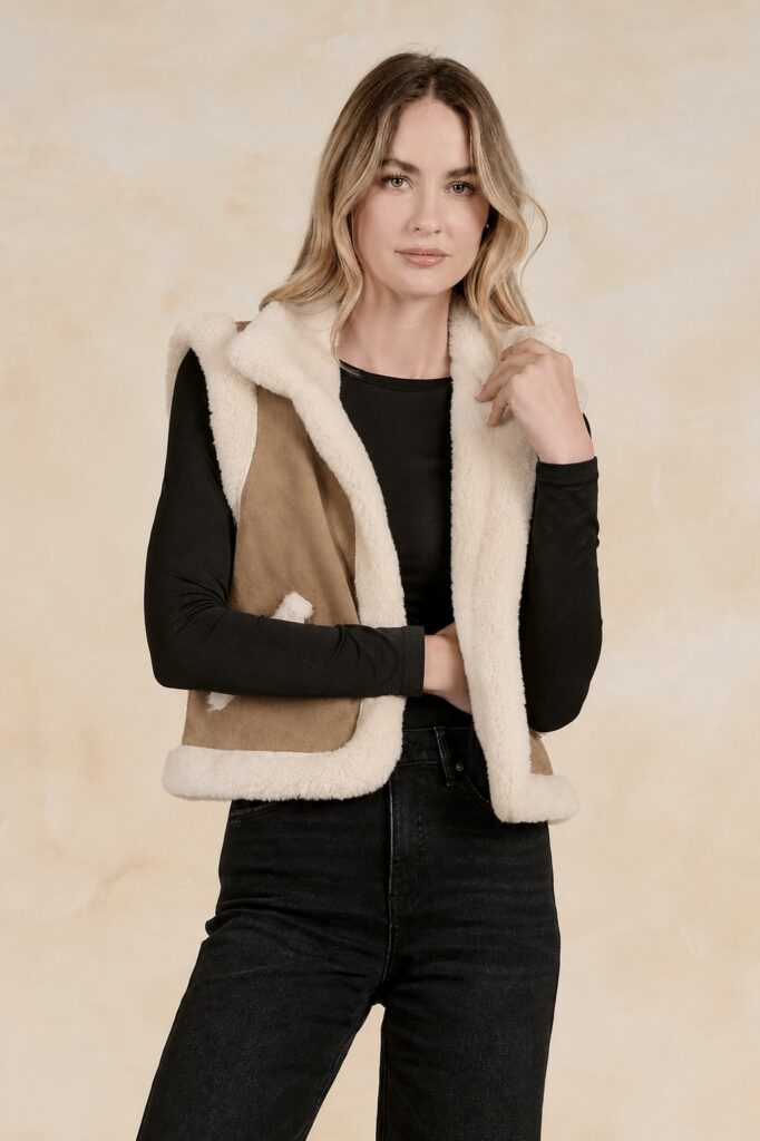 Elan JK8280 Beige/Winter White Reversible Faux Fur Gilet